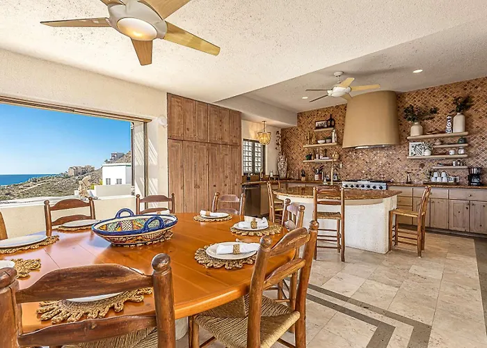 Holiday home Chic 5br Oceanview With Pool In Pedregal *